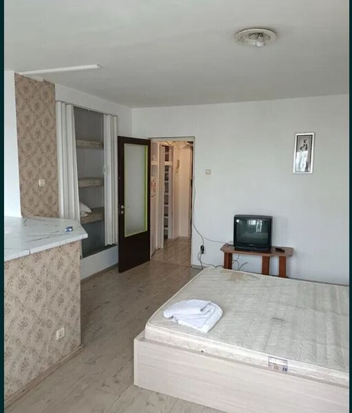 Muncii, Arena Nationala, bloc mixt garsoniera