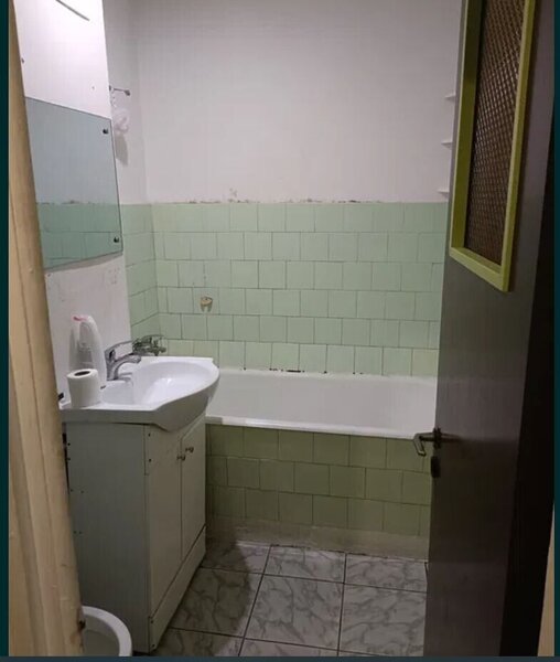 Muncii, Arena Nationala, bloc mixt garsoniera