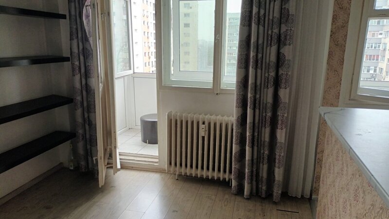 Muncii, Arena Nationala, bloc mixt garsoniera